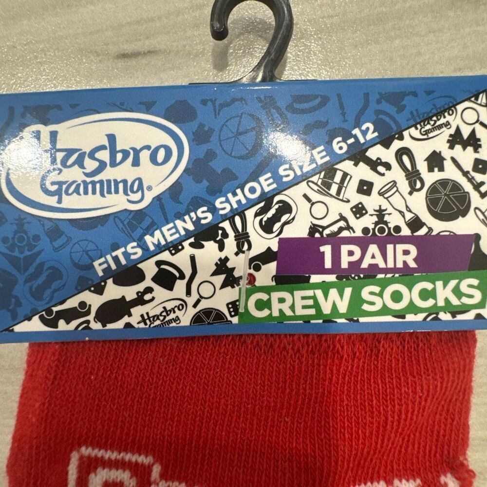 NWT Hasbro gaming men’s‎ red scrabble tile “I make my own rules” crew socks size - Picture 3 of 4